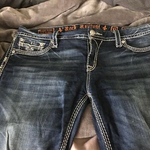 Rock Revival easy Capris size 33